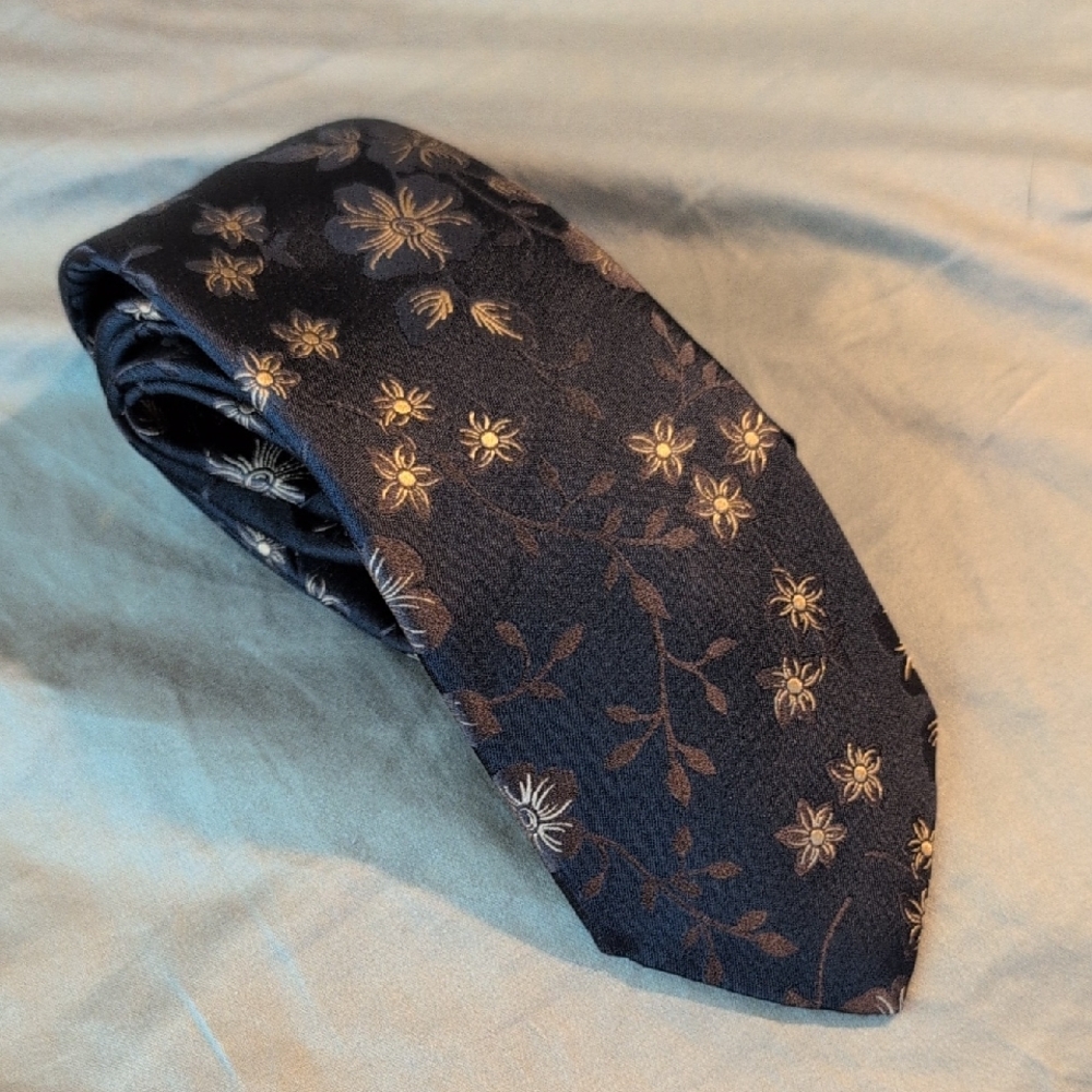 Elizabetta Silvio - Floral Silk Jacquard Black And Gold Tie